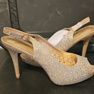 Dream Pairs Sparkling Gold Slingback Heels